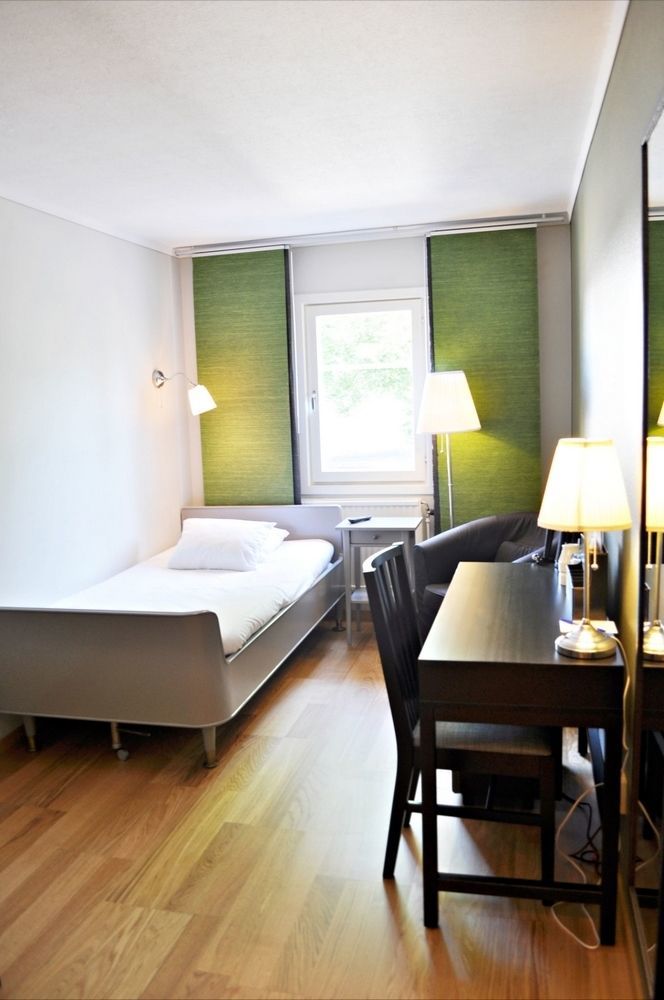 Jennys Hotell Och Restaurang Arvika Buitenkant foto