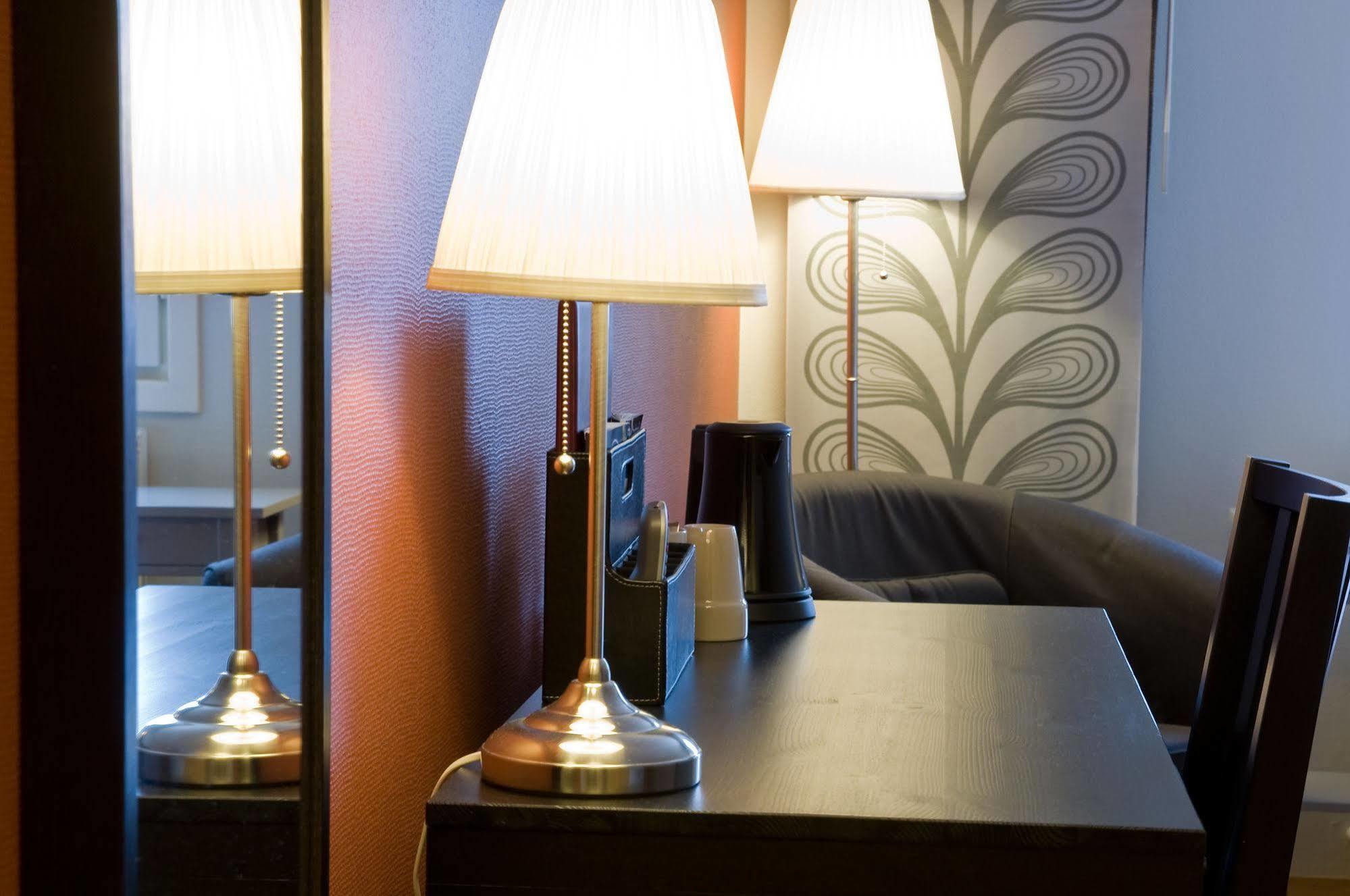 Jennys Hotell Och Restaurang Arvika Buitenkant foto