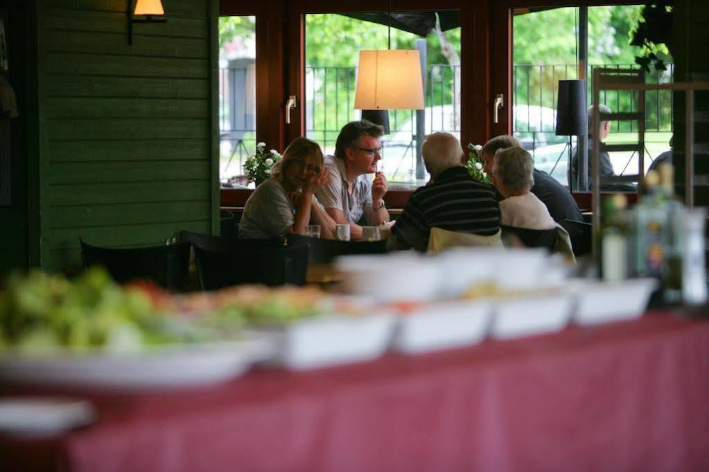 Jennys Hotell Och Restaurang Arvika Buitenkant foto